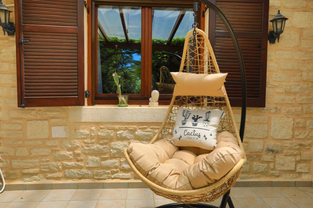 Villa Harmony, Steinvilla Prinés 外观 照片